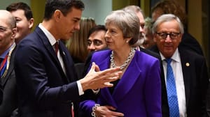 May’den Brexit geçiş sürecinin uzamasına yeşil ışık